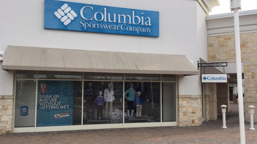 Sportswear Store «Columbia Sportswear Outlet Store», reviews and photos, 2950 I-20 Frontage Rd #1000, Grand Prairie, TX 75052, USA