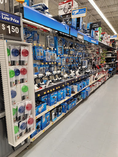 Discount Store «Walmart», reviews and photos, 44575 Mound Rd, Sterling Heights, MI 48314, USA