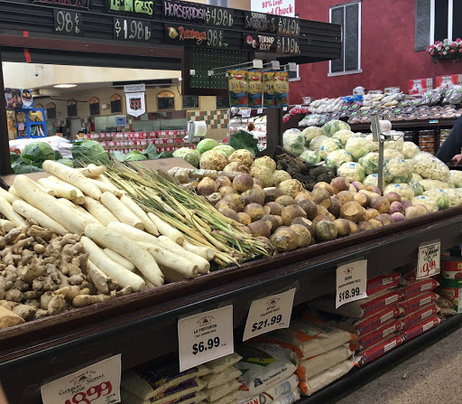 Grocery Store «Butera Market», reviews and photos, 2070 N Rand Rd, Palatine, IL 60074, USA