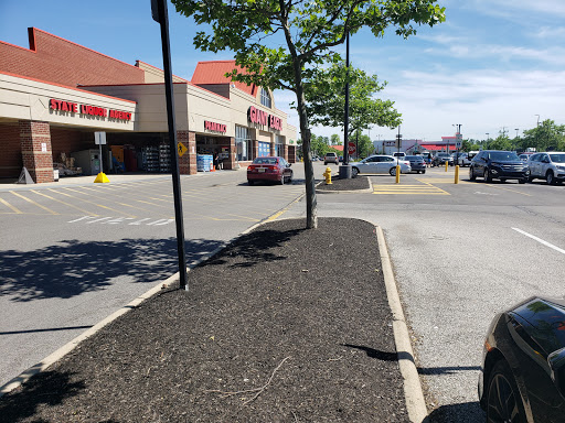 Supermarket «Giant Eagle Supermarket», reviews and photos, 55 Meadow Park Ave, Lewis Center, OH 43035, USA