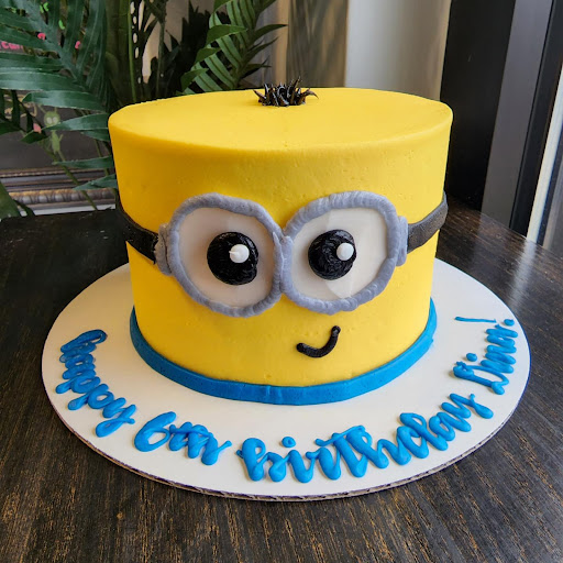 Cupcake Shop «Smallcakes: A Cupcakery of Naperville», reviews and photos, 115 E Ogden Ave #119, Naperville, IL 60563, USA