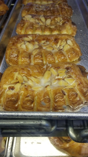 Donut Shop «Donut World», reviews and photos, 27672 Santa Margarita Pkwy, Mission Viejo, CA 92691, USA