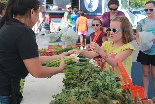 Produce Market «Maple Grove Farmers Market», reviews and photos, 12951 Weaver Lake Rd, Maple Grove, MN 55369, USA