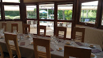 Atmosphère du Restaurant français Auberge du Viaduc à Saint-Symphorien-de-Lay - n°10