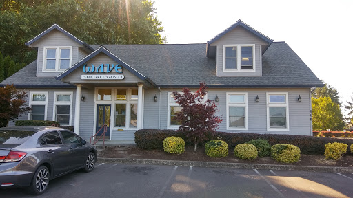 669 Glatt Cir, Woodburn, OR 97071, USA