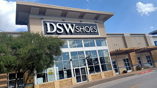 Shoe Store «DSW Designer Shoe Warehouse», reviews and photos, 10515 N Mopac Expy, Austin, TX 78759, USA