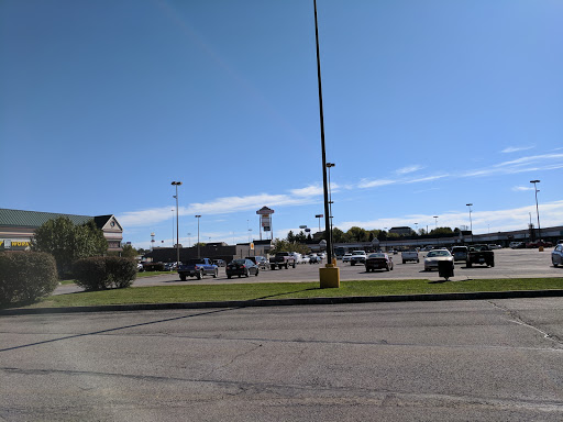 Outlet Store «VF Outlet», reviews and photos, 1124 Fashion Ridge Rd, Dry Ridge, KY 41035, USA