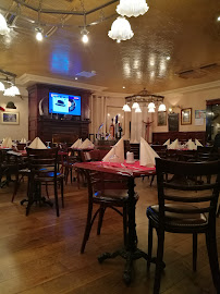 Atmosphère du Restaurant Le Celtic Hôtel à Le Thillay - n°19