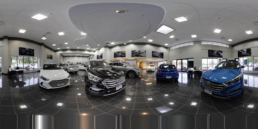 Hyundai Dealer «Knauz Hyundai», reviews and photos, 775 Rockland Rd, Lake Bluff, IL 60044, USA