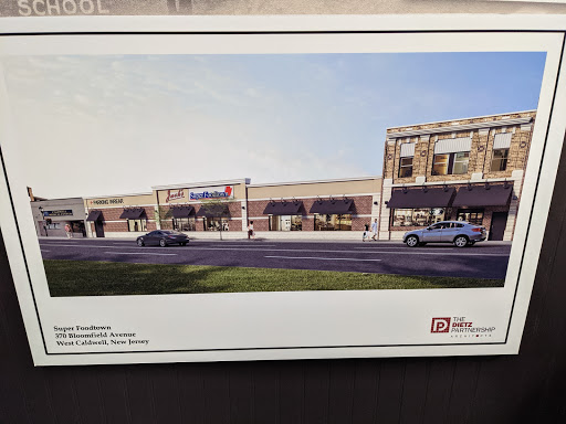 Grocery Store «Super Foodtown of Caldwell», reviews and photos, 370 Bloomfield Ave, Caldwell, NJ 07006, USA
