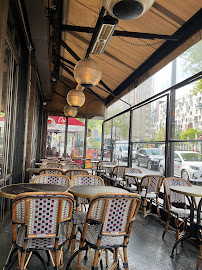 Atmosphère du Restaurant L' Industrie Café à Paris - n°4