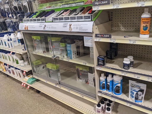 Pet Supply Store «PetSmart», reviews and photos, 7903 Towne Center Pkwy, Papillion, NE 68046, USA