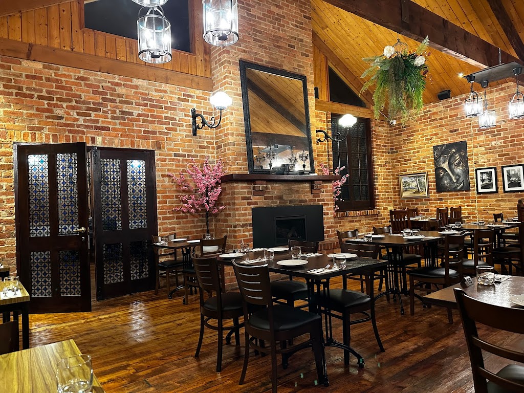 Saengjan Thai Restaurant 3400