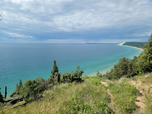Empire Bluff Trail
