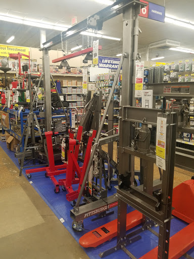 Hardware Store «Harbor Freight Tools», reviews and photos, 712 W Poplar Ave, Collierville, TN 38017, USA