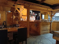 Atmosphère du Le Grenier - Bar & Restaurant - La Clusaz - n°1
