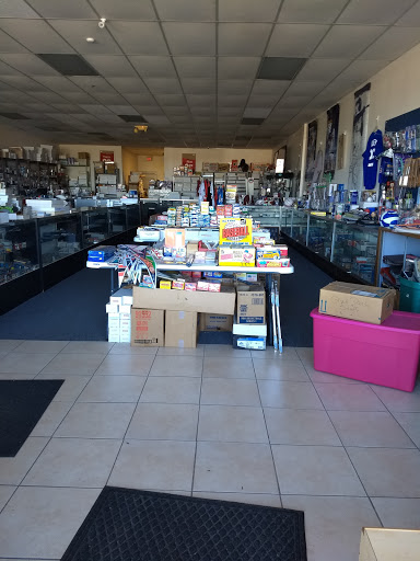 Sports card store Independence