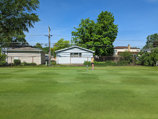 Golf Course «Lake Park Golf Course & Marina», reviews and photos, 1015 Howard Ave, Des Plaines, IL 60018, USA