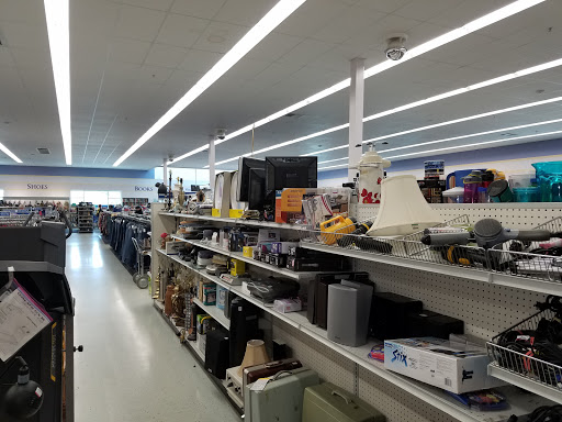 Thrift Store «Goodwill», reviews and photos, 1450 SE Discovery Lane, Warrenton, OR 97146, USA