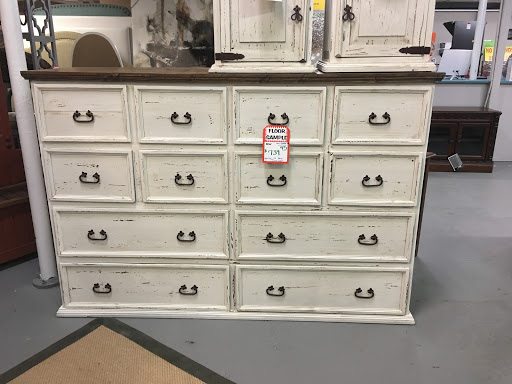 Furniture Store «Furniture Liquidators», reviews and photos, 16818 Florida Blvd, Baton Rouge, LA 70819, USA