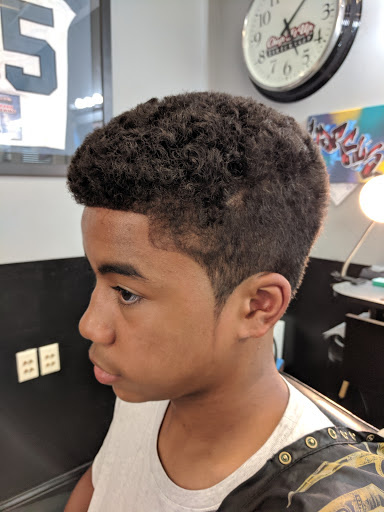 Barber Shop «Chop It Up Barbershop», reviews and photos, 18910 28th Ave W #102a, Lynnwood, WA 98036, USA