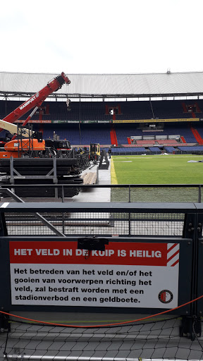 Parkeerplaats De kuip