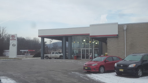 Toyota Dealer «Crestmont Toyota», reviews and photos, 730 NJ-23, Pompton Plains, NJ 07444, USA