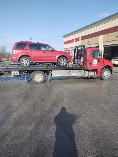 Tire Shop «Discount Tire Store - Westmont, IL», reviews and photos, 6455 Cass Ave, Westmont, IL 60559, USA