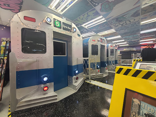 Tuff City Tattoos, 650 E Fordham Rd, Bronx, NY 10458, USA, 