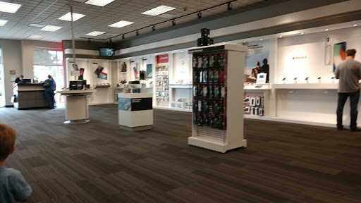 Cell Phone Store «Verizon», reviews and photos, 5 Clear Creek Rd, Bristol, VA 24202, USA