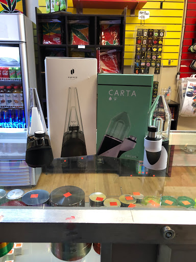 Glass Blower «Public Smoke Shop», reviews and photos, 341 Main St, Longmont, CO 80501, USA