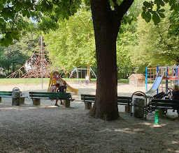Spielplatz im Grünwaldpark photo