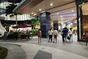 Robinsons Galleria South image