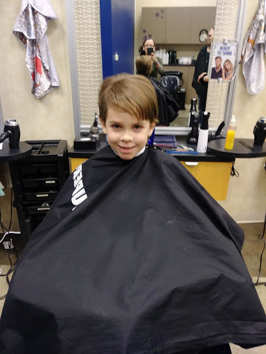 Hair Salon «Supercuts», reviews and photos, 8706 N Flintlock Rd, Kansas City, MO 64157, USA
