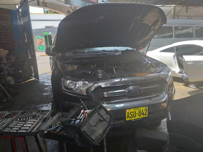Automotriz Ricardo Multimarca Y Escaneo General - Taller de reparación de automóviles