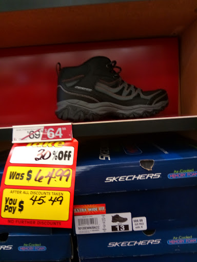 Shoe Store «Famous Footwear», reviews and photos, 5323 E 41st St, Tulsa, OK 74135, USA