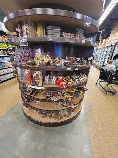 Kosher Grocery Store «Evergreen Kosher Market», reviews and photos, 59 NY-59, Monsey, NY 10952, USA