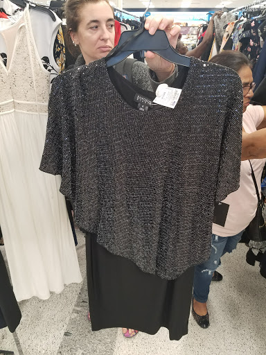 Clothing Store «Ross Dress for Less», reviews and photos, 12115 Biscayne Blvd, North Miami, FL 33181, USA