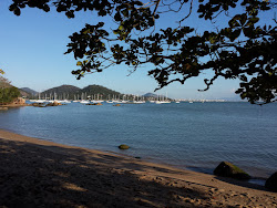 Zdjęcie Praia do Posto do Sambaqui poparte klifami