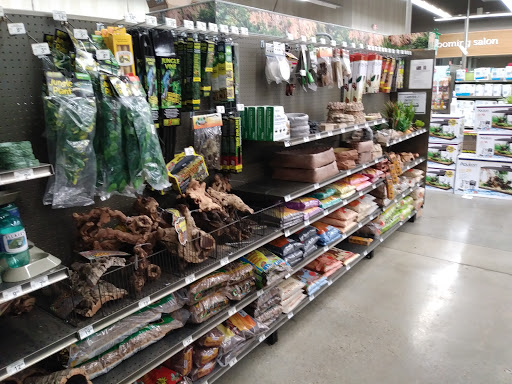 Pet Supply Store «Petco Animal Supplies», reviews and photos, 2406 Pass Rd, Biloxi, MS 39531, USA