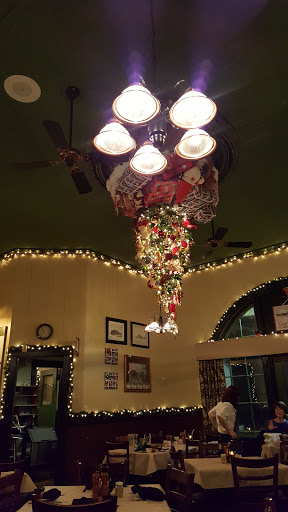 American Restaurant «D & R Depot», reviews and photos, 63 Lake St, Le Roy, NY 14482, USA