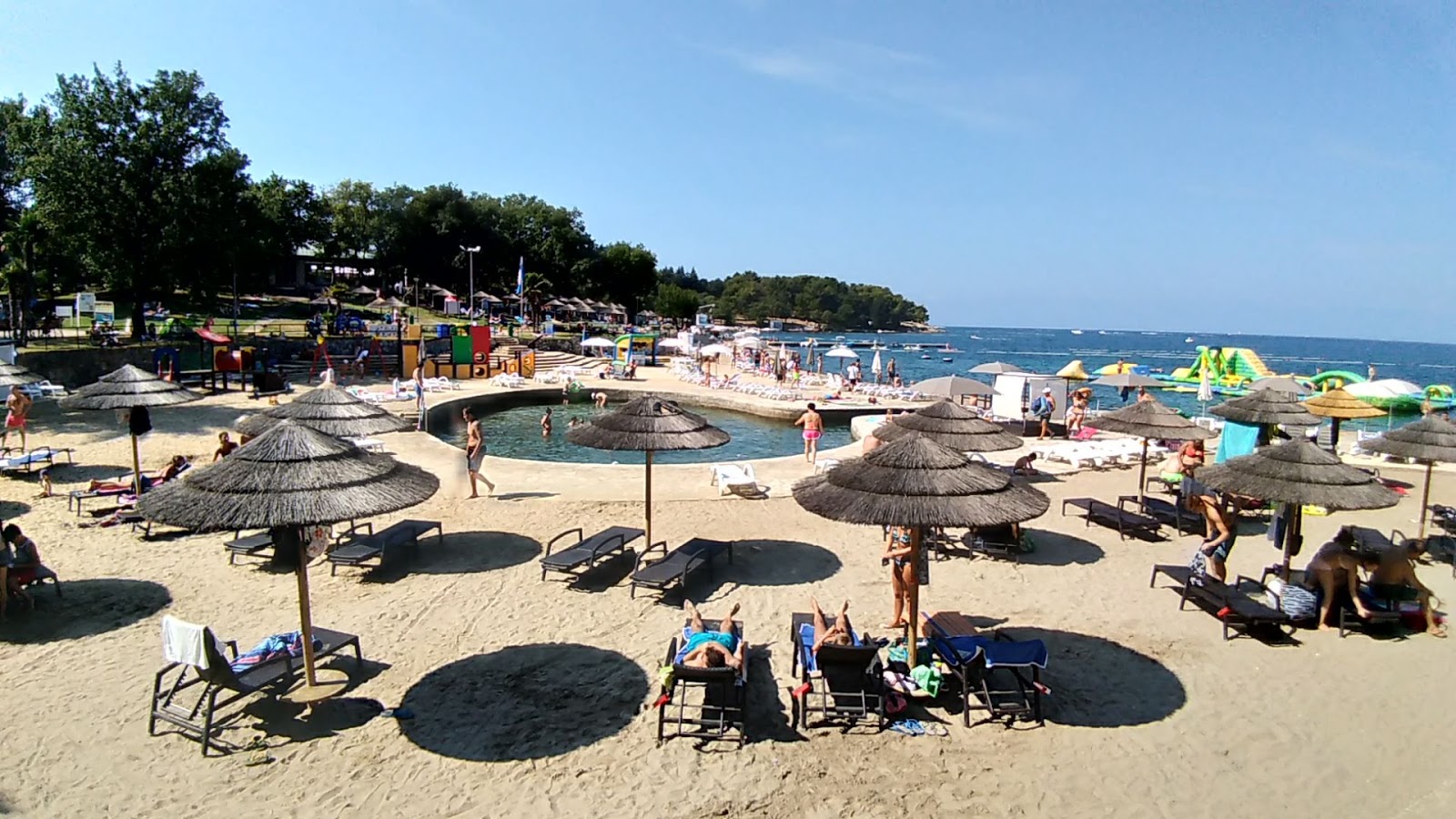 Foto di Jedro beach con baia piccola