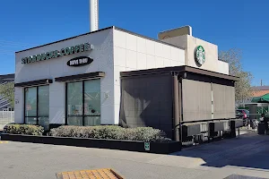 Starbucks Paseo Triunfo de la Republica image