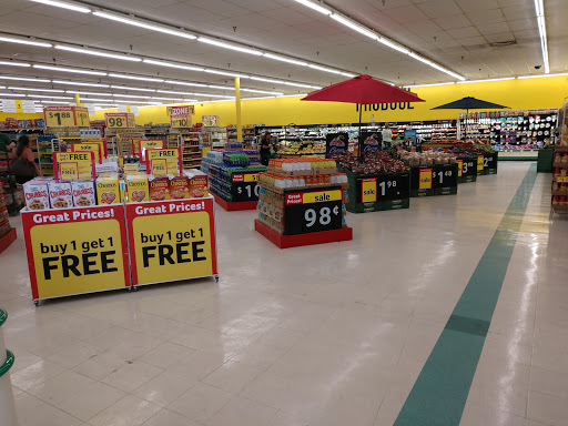 Grocery Store «Harveys Supermarket», reviews and photos, 955 S 1st St, Jesup, GA 31545, USA