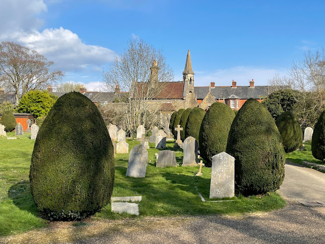 Reviews of Newport Cemetery in Newport - Church
