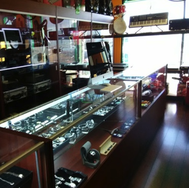 Pawn Shop «M Pawn Shop», reviews and photos, 952 S Atlantic Blvd, East Los Angeles, CA 90022, USA