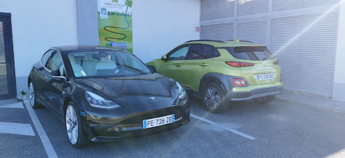 Borne de recharge de véhicules électriques Lidl Charging Station La Valette-du-Var