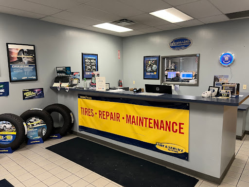 Auto Repair Shop «PFM Car & Truck Care Center», reviews and photos, 9501 Corporation Dr, Indianapolis, IN 46256, USA