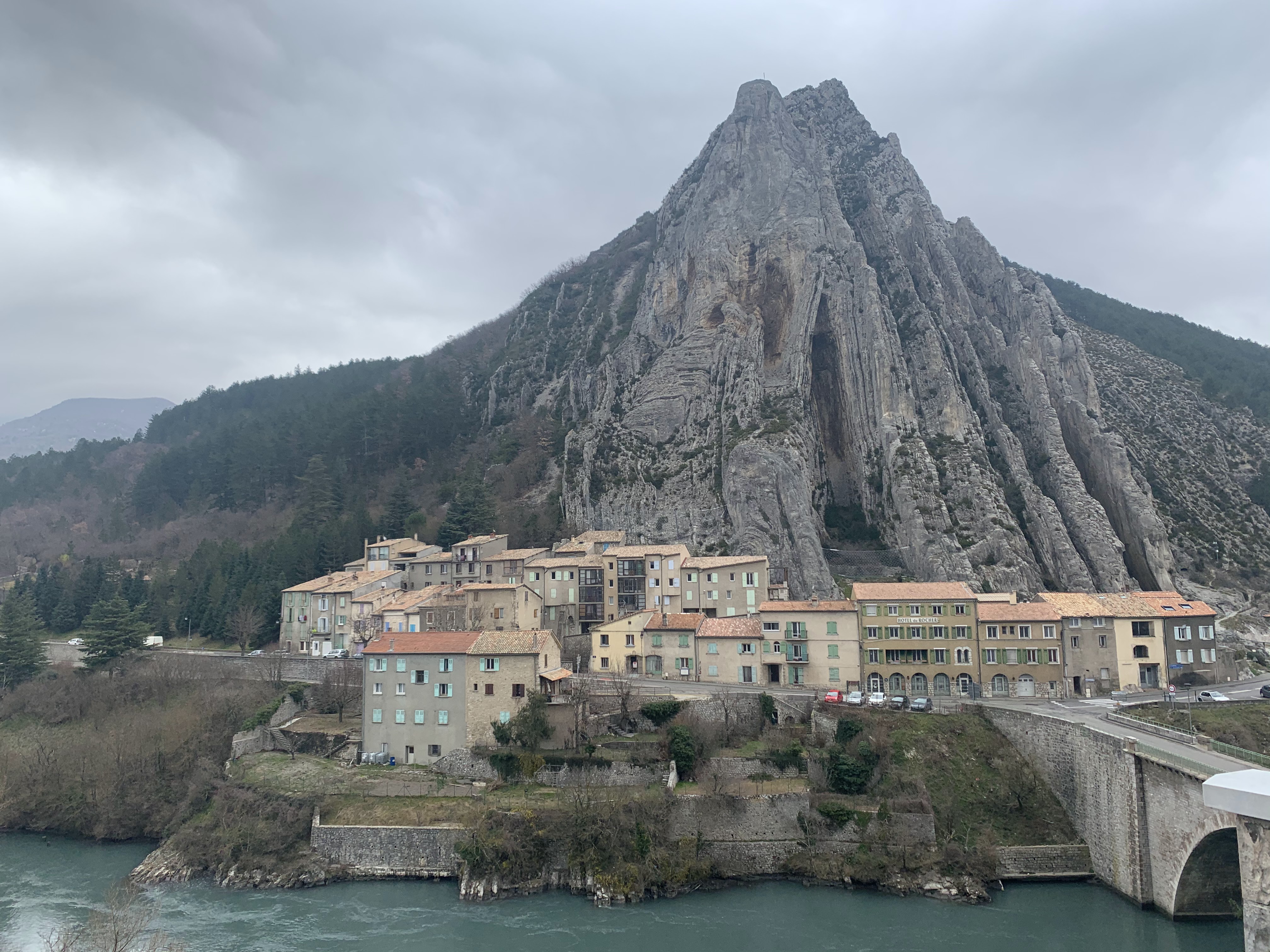 Photo n° 5 de l'avis de Yvet.e fait le 24/02/2020 à 17:13