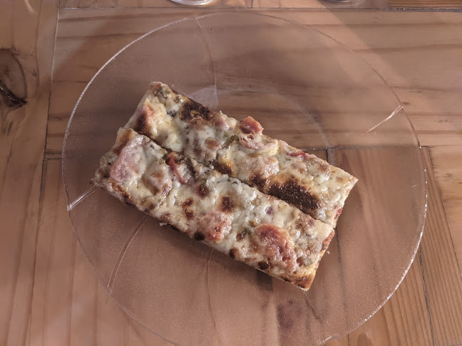 Opiniones de La Cigarra Pizza Artesanal-Guayarte en Guayaquil - Pizzeria